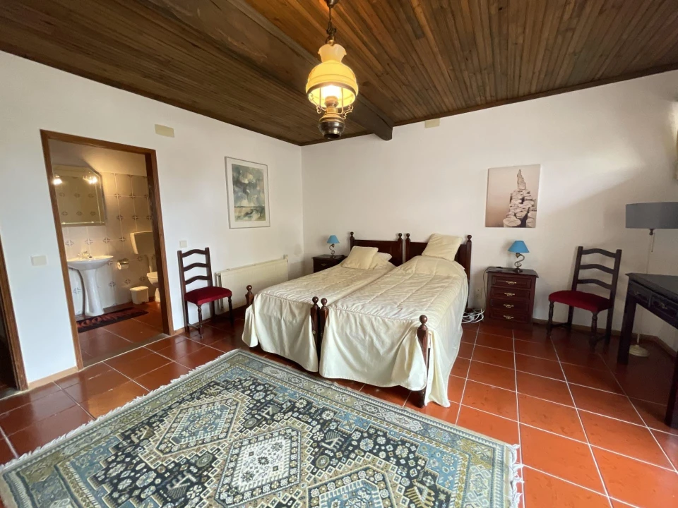 Moradia T16 para Venda em Espariz e Sinde Foto 38