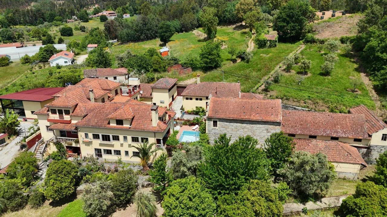 Moradia T16 para Venda em Espariz e Sinde Foto 9