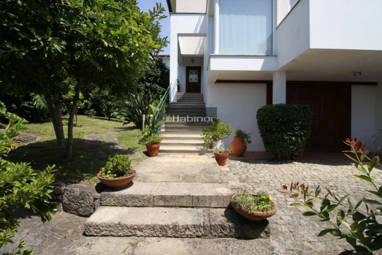 Moradia T5 para Venda em Santa Maria Maior e Monserrate e Meadela Foto 31