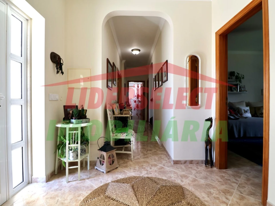 Moradia T4 para Venda em Silveira Foto 10