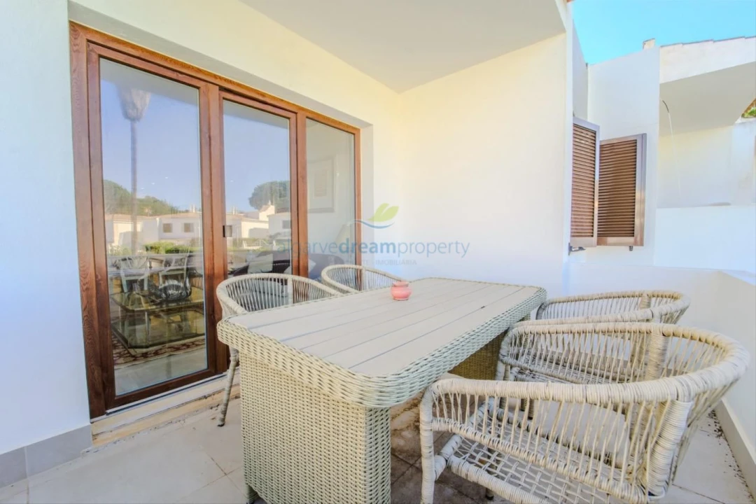 Moradia T4 para Venda em Albufeira e Olhos de Água Foto 5