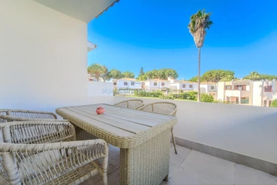 Moradia T4 para Venda em Albufeira e Olhos de Água