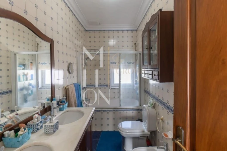 Moradia T4 para Venda em Nogueira e Silva Escura Foto 17