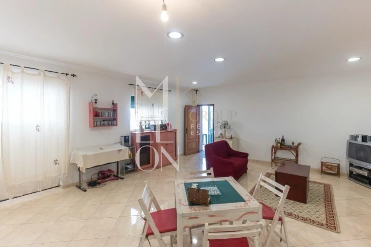 Moradia T4 para Venda em Nogueira e Silva Escura Foto 26