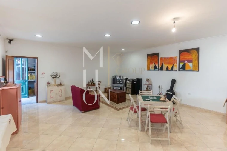 Moradia T4 para Venda em Nogueira e Silva Escura Foto 25