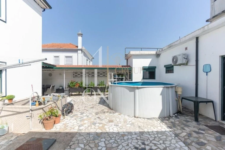 Moradia T4 para Venda em Nogueira e Silva Escura Foto 19