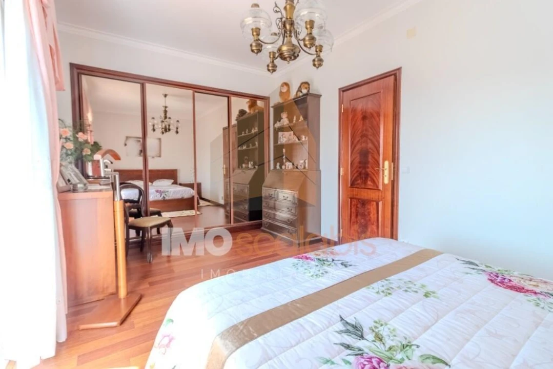 Moradia T5 para Venda em Romeira e Várzea Foto 40