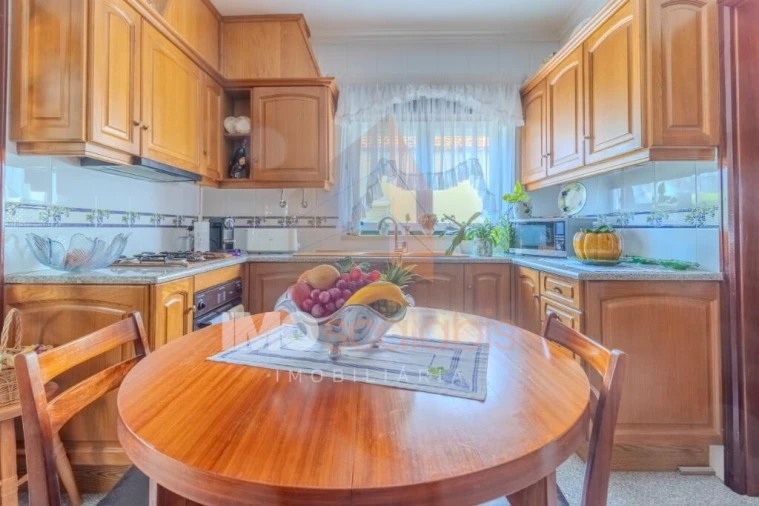 Moradia T5 para Venda em Romeira e Várzea Foto 12