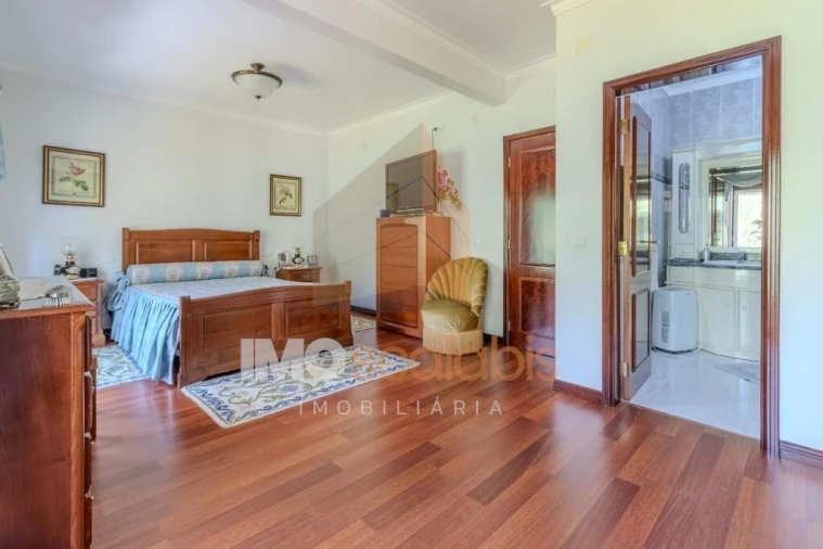 Moradia T5 para Venda em Romeira e Várzea Foto 47