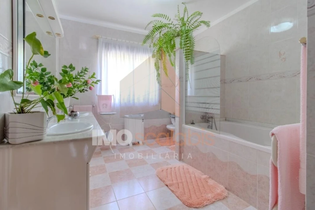 Moradia T5 para Venda em Romeira e Várzea Foto 30