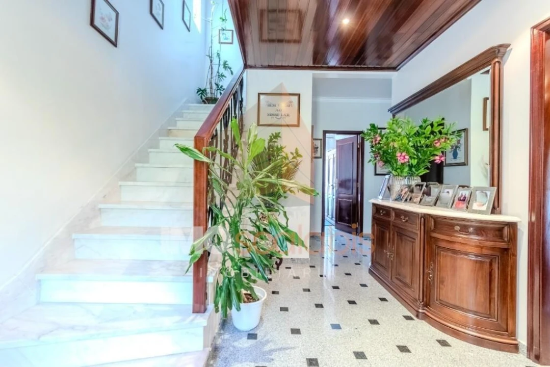 Moradia T5 para Venda em Romeira e Várzea Foto 4