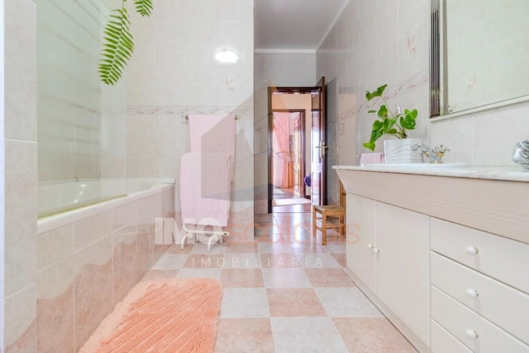 Moradia T5 para Venda em Romeira e Várzea Foto 33