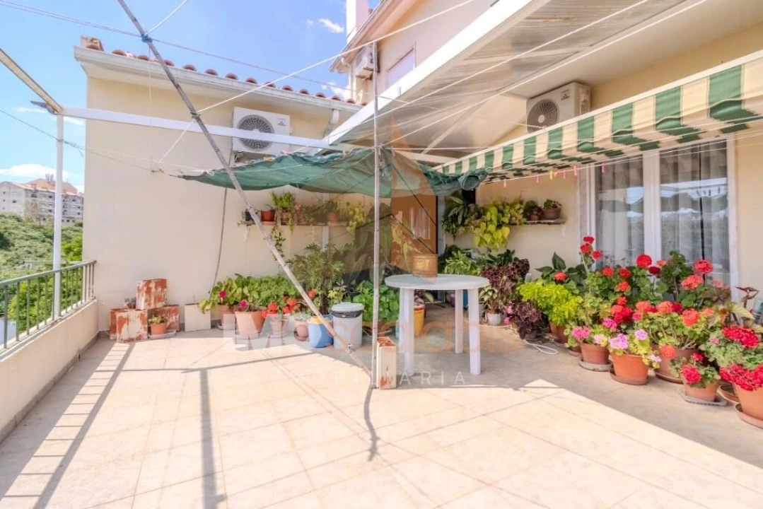 Moradia T5 para Venda em Romeira e Várzea Foto 21