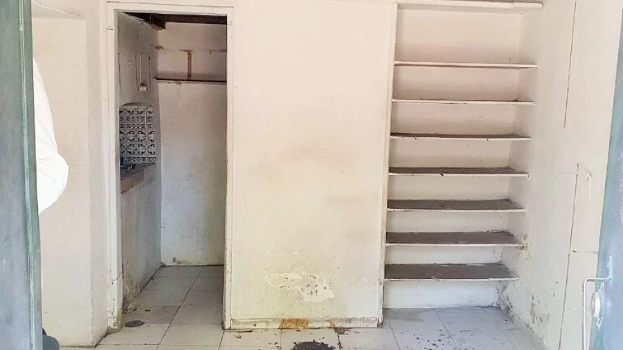 Loja para Arrendamento em Ajuda