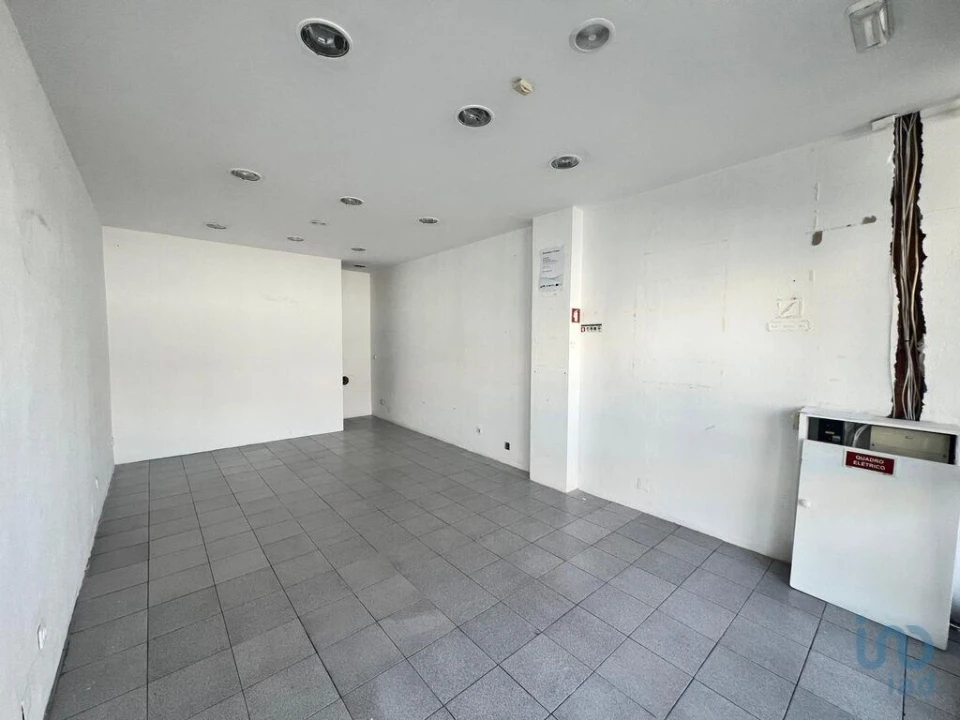 Loja para Venda em Amarante (São Gonçalo), Madalena, Cepelos e Gatão Foto 8