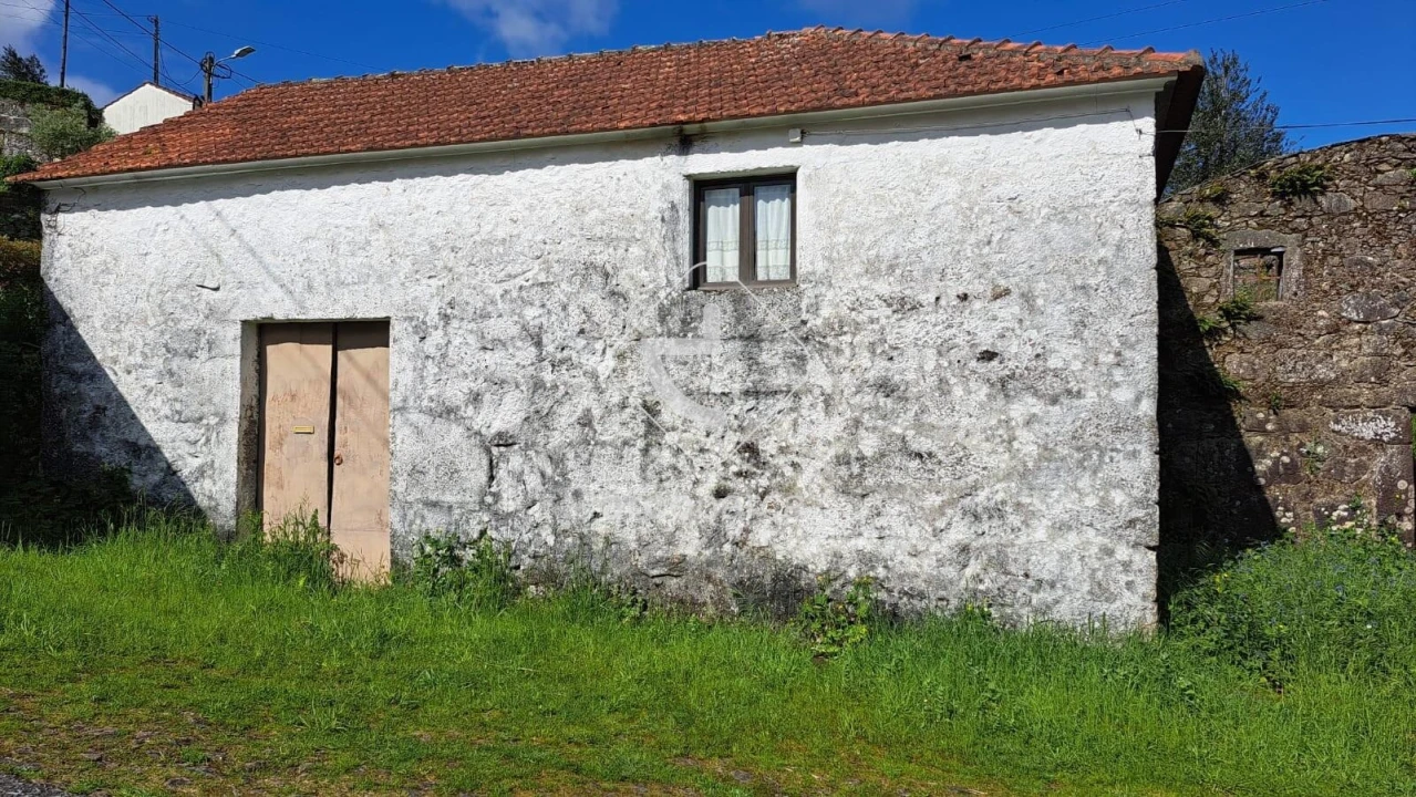 Moradia T1 para Venda em Bico e Cristelo Foto 23