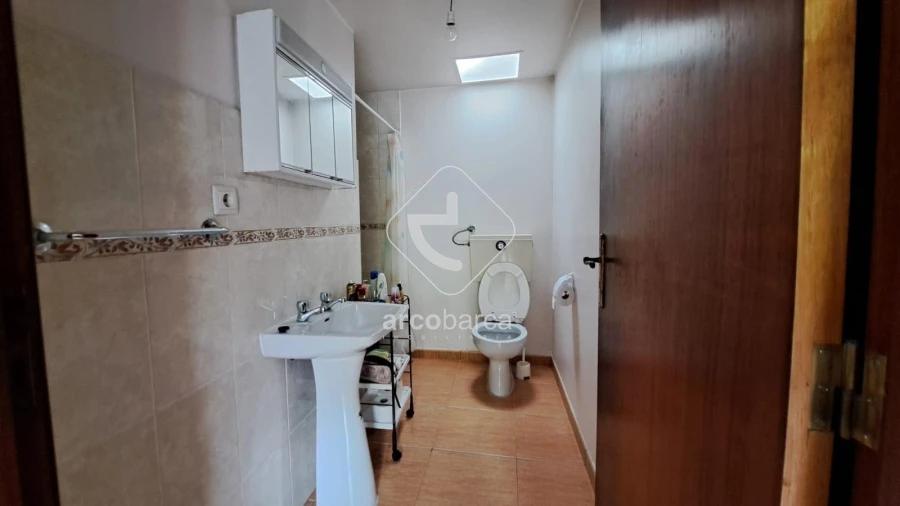 Moradia T1 para Venda em Bico e Cristelo Foto 6