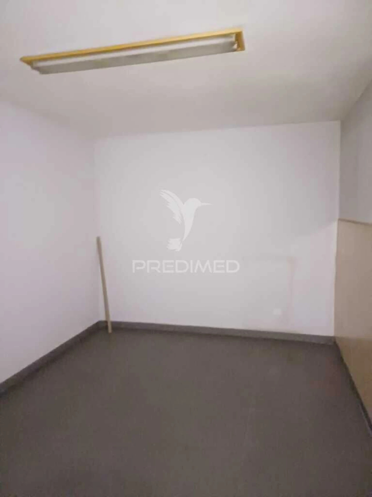 Armazém para Venda em São João da Madeira Foto 16