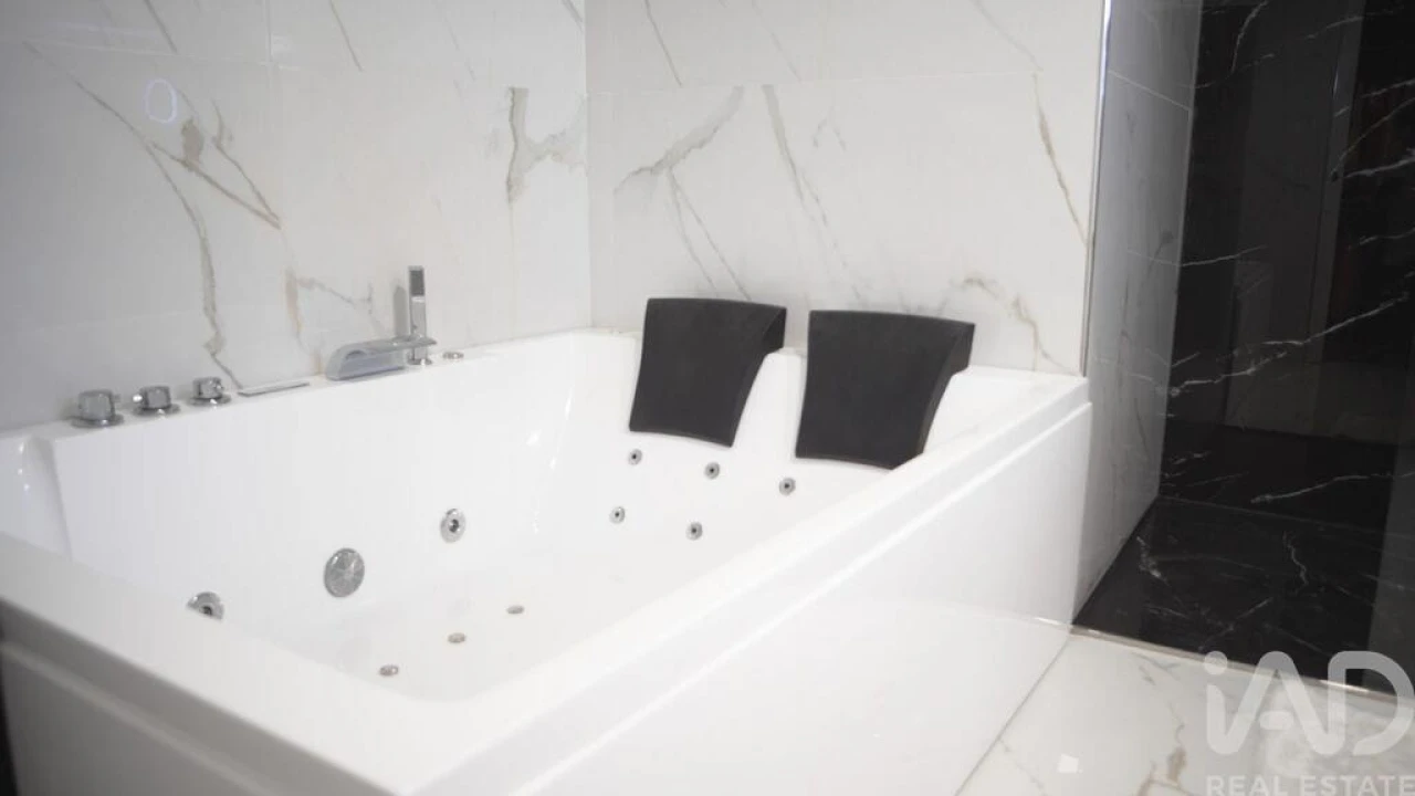 Moradia T4 para Venda em Sangalhos Foto 26