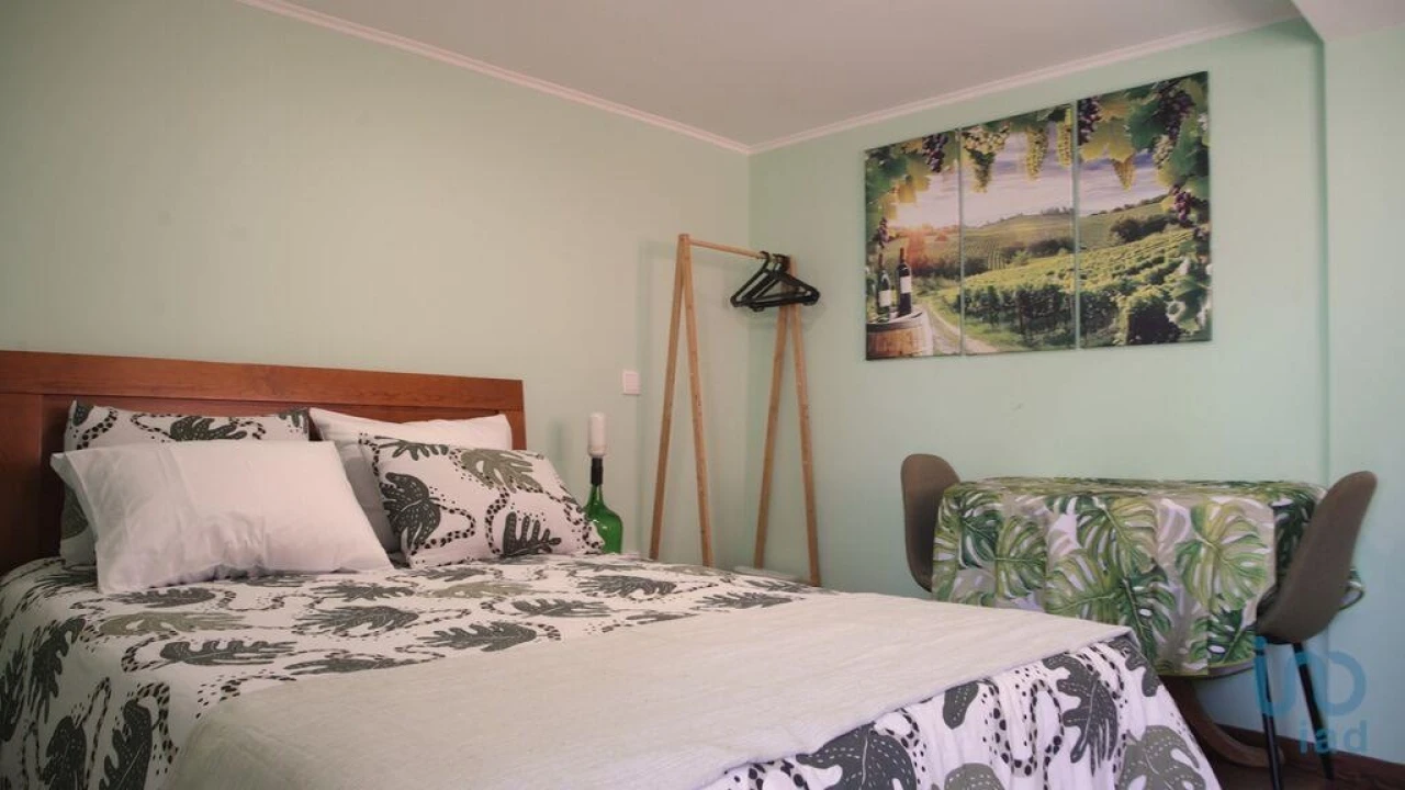 Moradia T4 para Venda em Sangalhos Foto 13