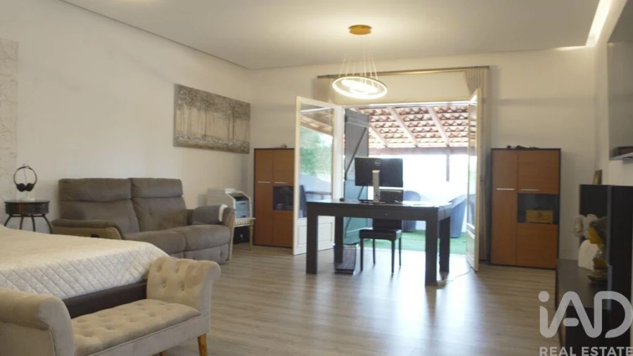 Moradia T4 para Venda em Sangalhos Foto 21