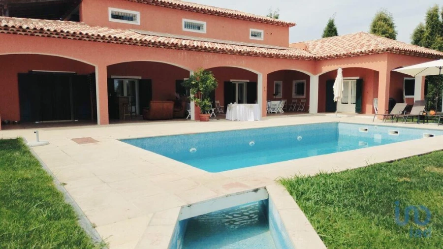 Moradia T4 para Venda em Sangalhos Foto 3