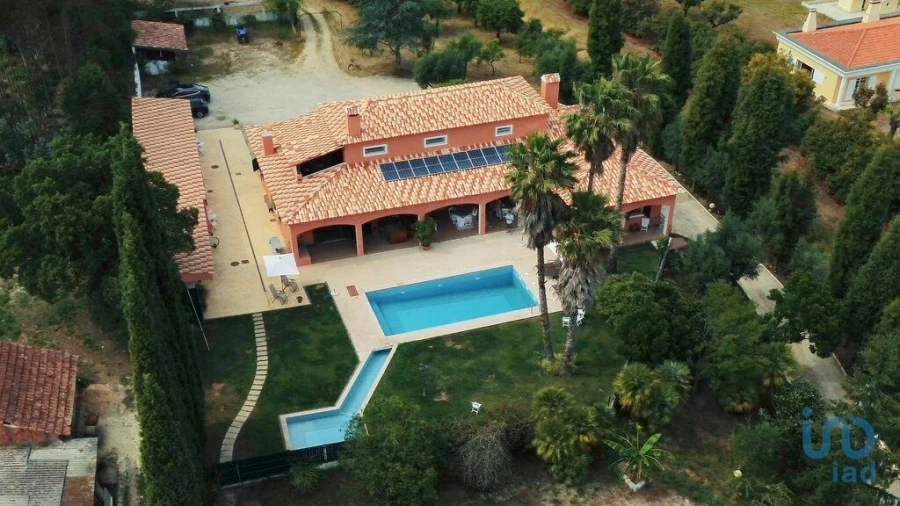 Moradia T4 para Venda em Sangalhos Foto 1