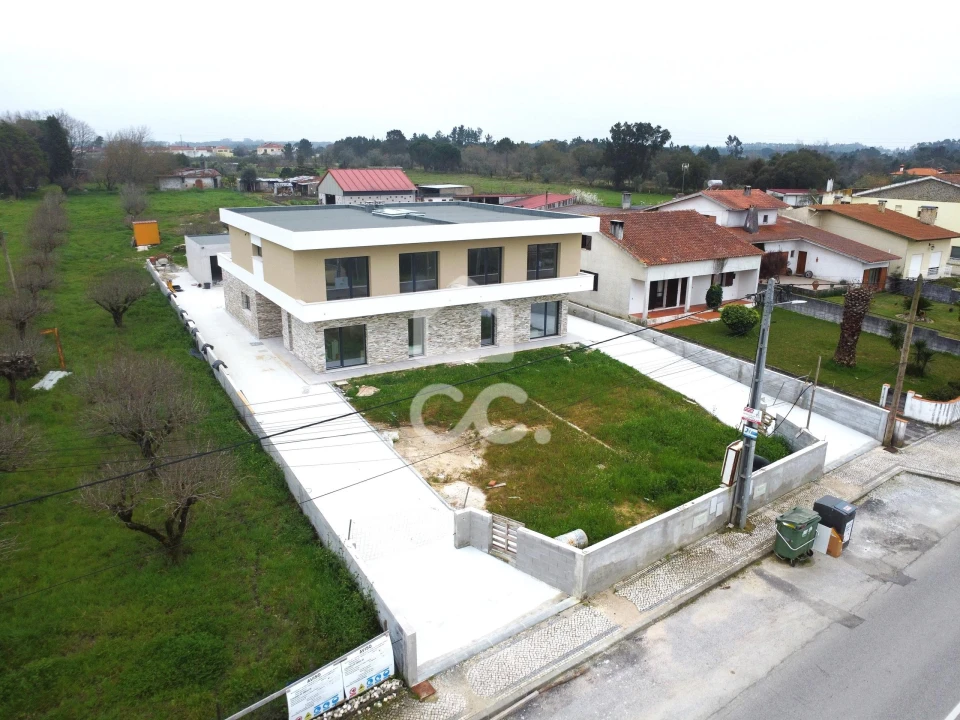 Apartamento T4 para Venda em Cantanhede e Pocariça Foto 11