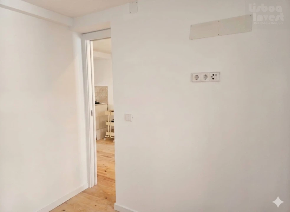 Apartamento T1 para Venda em Santa Maria Maior Foto 16