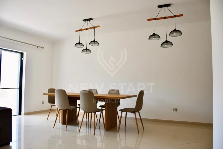 Moradia T5 para Venda em Conceição e Estoi Foto 9