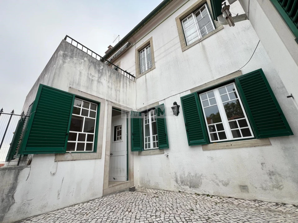 Moradia T6 para Venda em Agualva e Mira-Sintra Foto 17