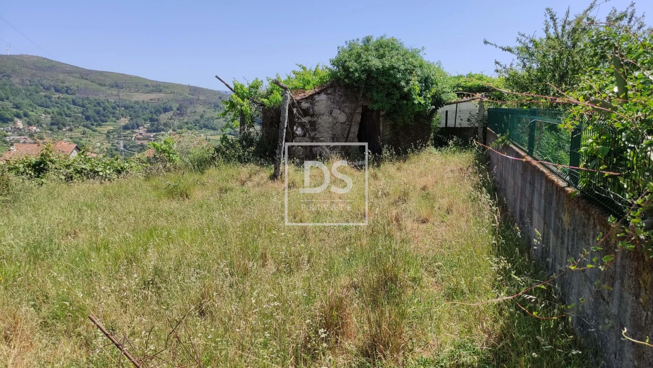 Moradia T3 para Venda em Viariz Foto 4