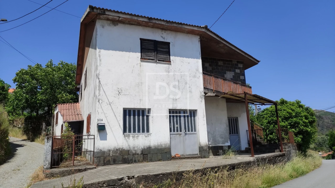 Moradia T3 para Venda em Viariz Foto 3