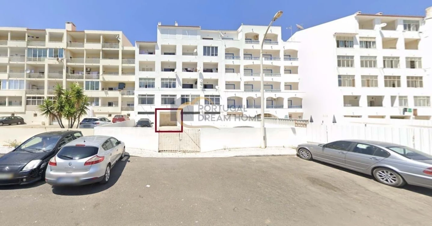 Garagem para Venda em Albufeira e Olhos de Água Foto 1