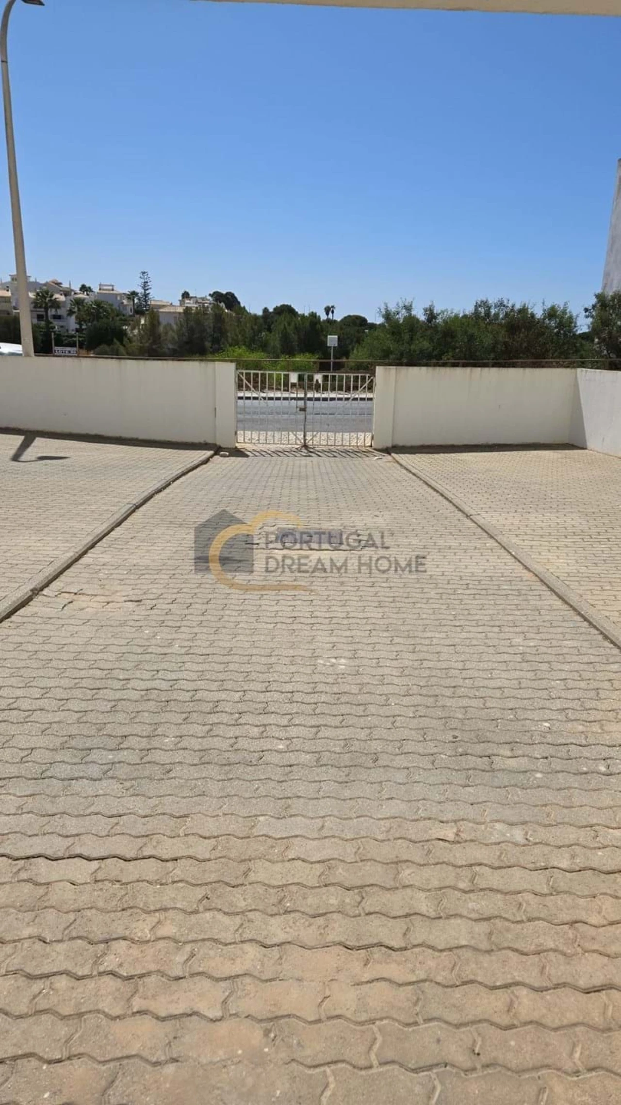 Garagem para Venda em Albufeira e Olhos de Água Foto 4