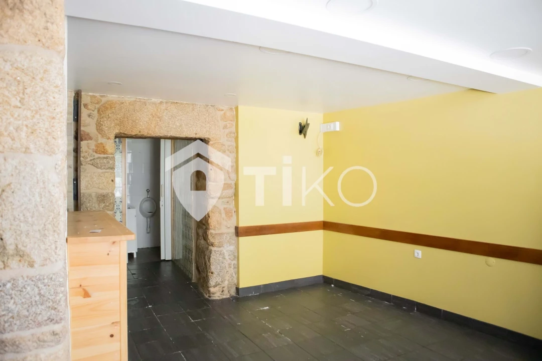 Prédio para Venda em Guarda Foto 53