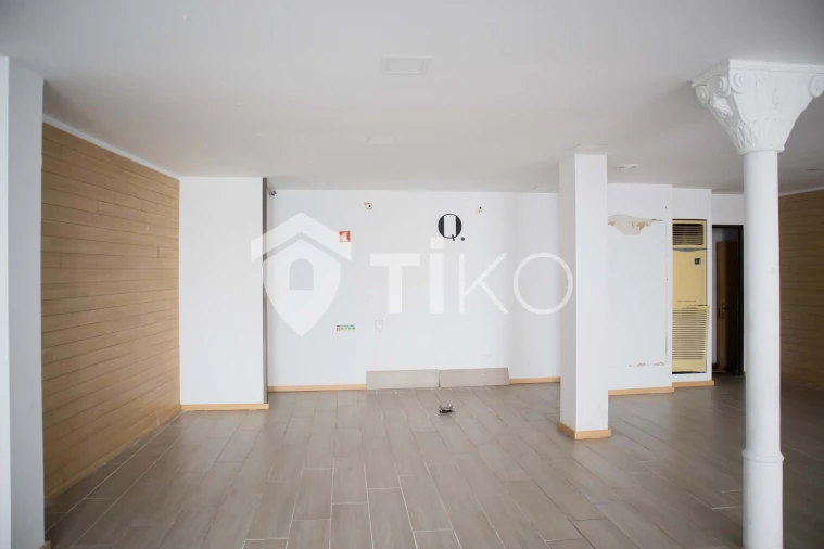 Prédio para Venda em Guarda Foto 55