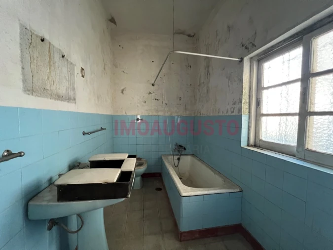 Moradia T4 para Venda em Ribamondego Foto 10