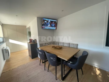 Apartamento T3 para Arrendamento em Mafamude e Vilar do Paraíso