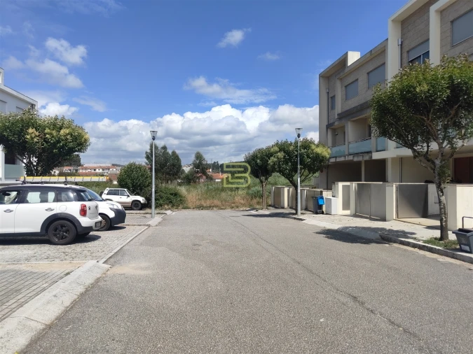 Terreno para Venda em Ermesinde Foto 4