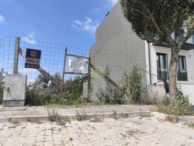 Terreno para Venda em Ermesinde Foto 2