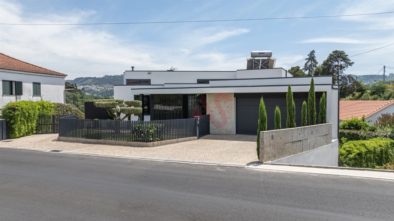 Moradia T5 para Venda em Caldas de Vizela (São Miguel e São João) Foto 5