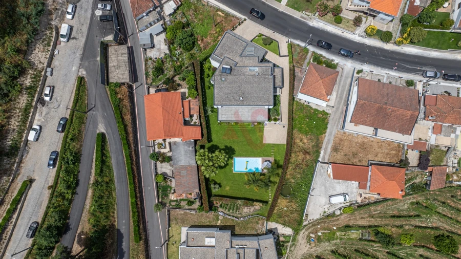 Moradia T5 para Venda em Caldas de Vizela (São Miguel e São João) Foto 46