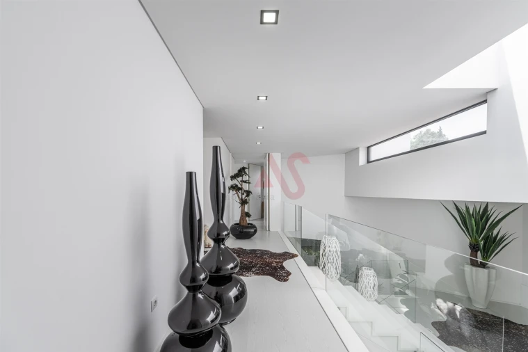 Moradia T5 para Venda em Caldas de Vizela (São Miguel e São João) Foto 8