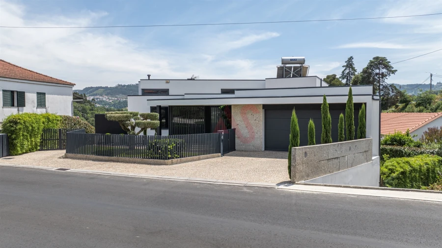 Moradia T5 para Venda em Caldas de Vizela (São Miguel e São João) Foto 5