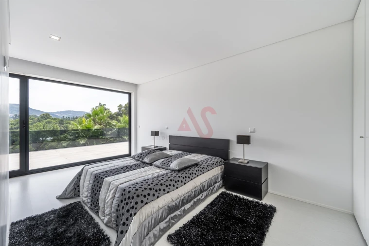 Moradia T5 para Venda em Caldas de Vizela (São Miguel e São João) Foto 15