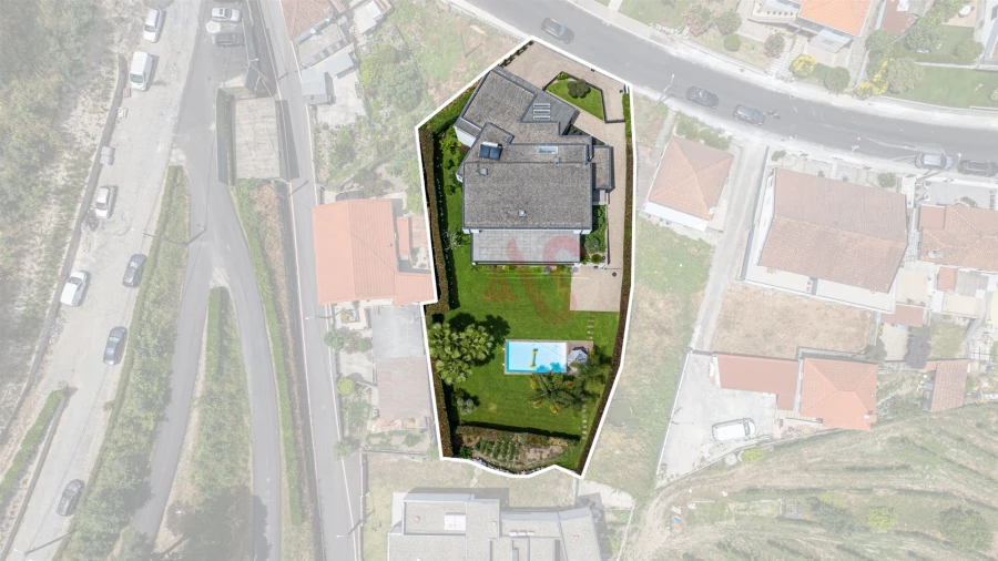 Moradia T5 para Venda em Caldas de Vizela (São Miguel e São João) Foto 48