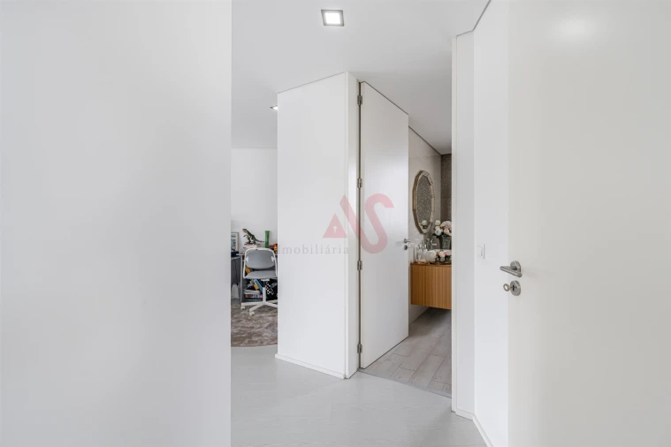 Moradia T5 para Venda em Caldas de Vizela (São Miguel e São João) Foto 18