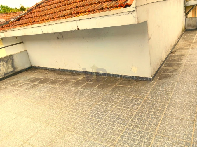 Loja para Arrendamento em Paranhos Foto 18