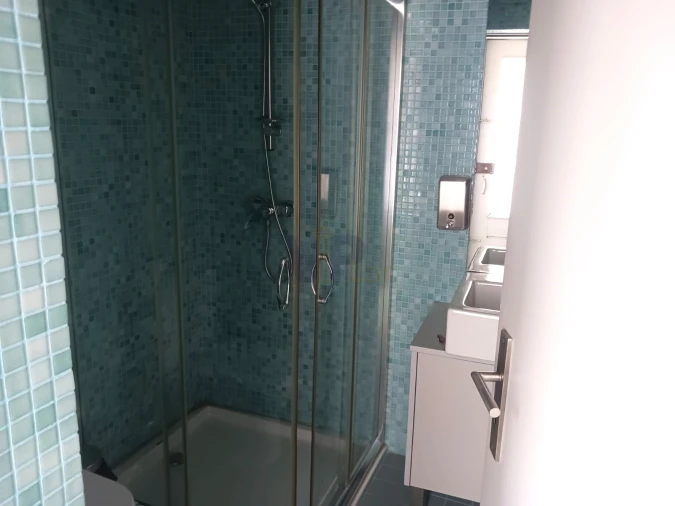 Loja para Arrendamento em Paranhos Foto 24